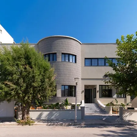 מלון Naillac Boutique 4*